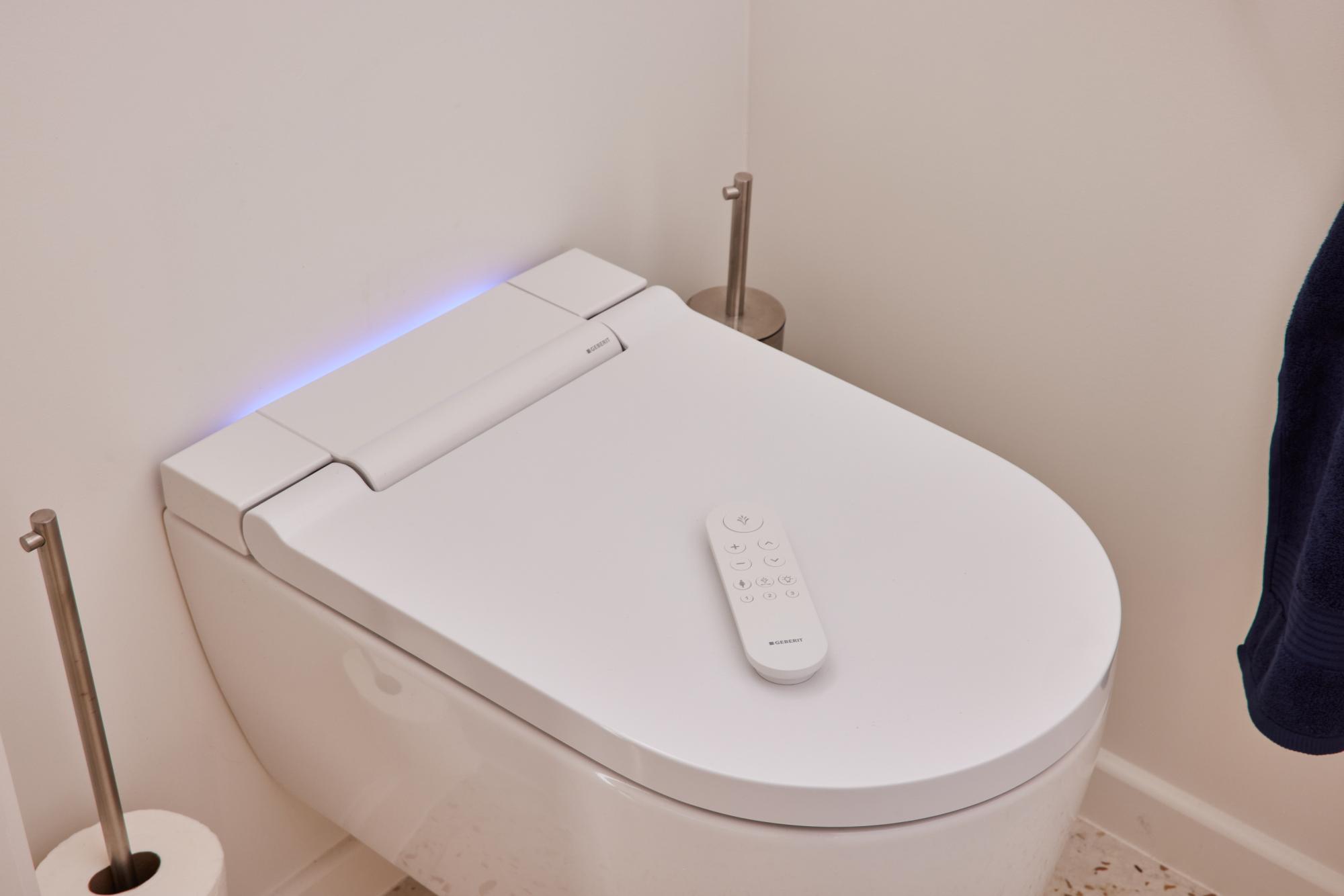 fr temoignages-clients salle-de-bain-familiale-pratique-avec-des-details-robustes-et-chics-pour